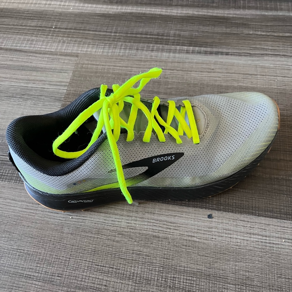 Brooks Catamount trail running shoe